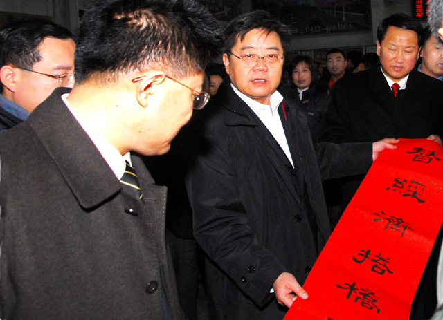 1556008350.jpg _25D0_25EC_25BD_25A8_25D2_25BB_25D7_25DF_25B7_25C33.jpg